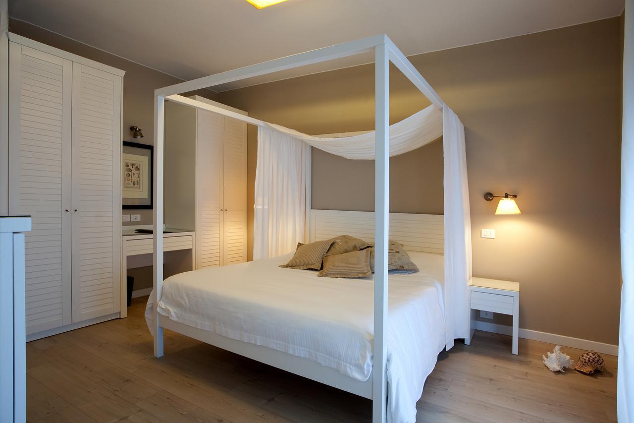 Hotel Mediterraneo Suite&Residence 리도 디 예솔로 외부 사진