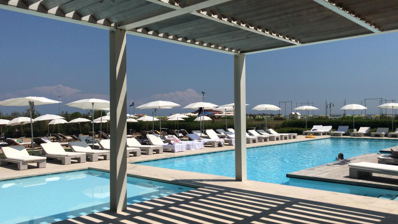 Hotel Mediterraneo Suite&Residence 리도 디 예솔로 외부 사진